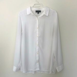 Banana Republic White Button-Up Blouse